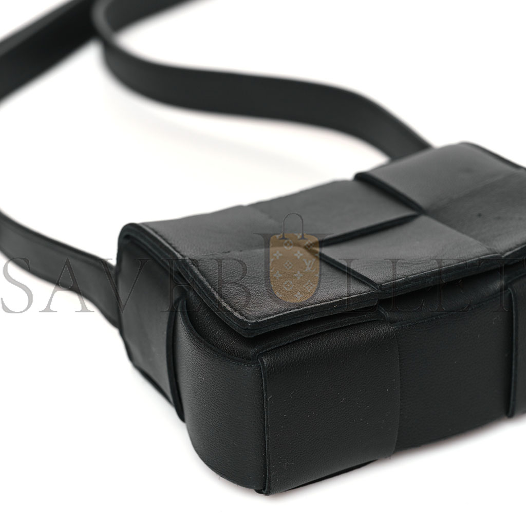 BOTTEGA VENETA LAMBSKIN MAXI INTRECCIATO EXTRA MINI CASSETTE CROSSBODY BAG BLACK (12*9*5cm) BOTTEGA VENETA LAMBSKIN MAXI INTRECCIATO EXTRA MINI CASSETTE CROSSBODY BAG BLACK (12*9*5cm)